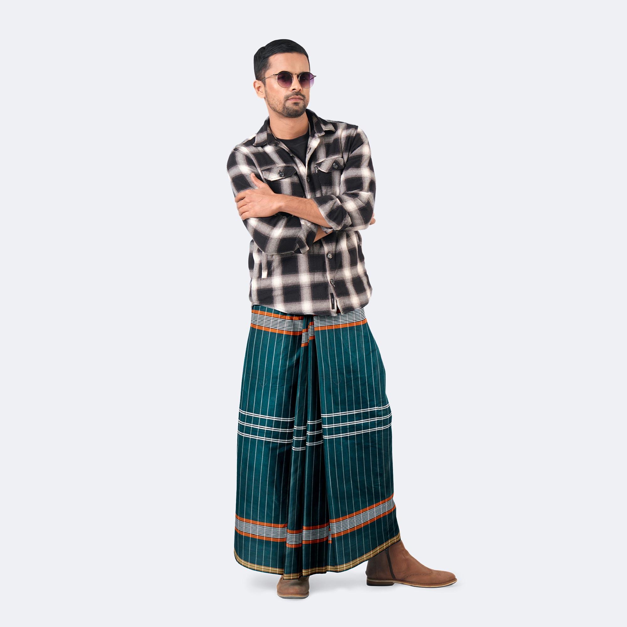 Amanat-Shah-Lungi-Crown-1161-1-1756017480.jpg