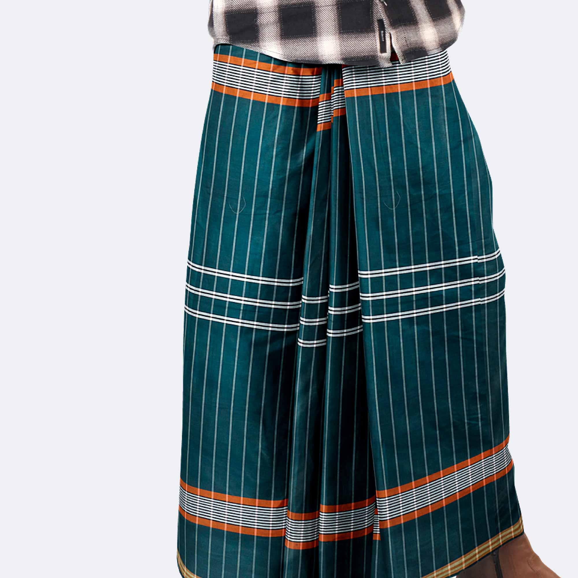 Amanat-Shah-Lungi-Crown-1161-4-1756017489.jpg