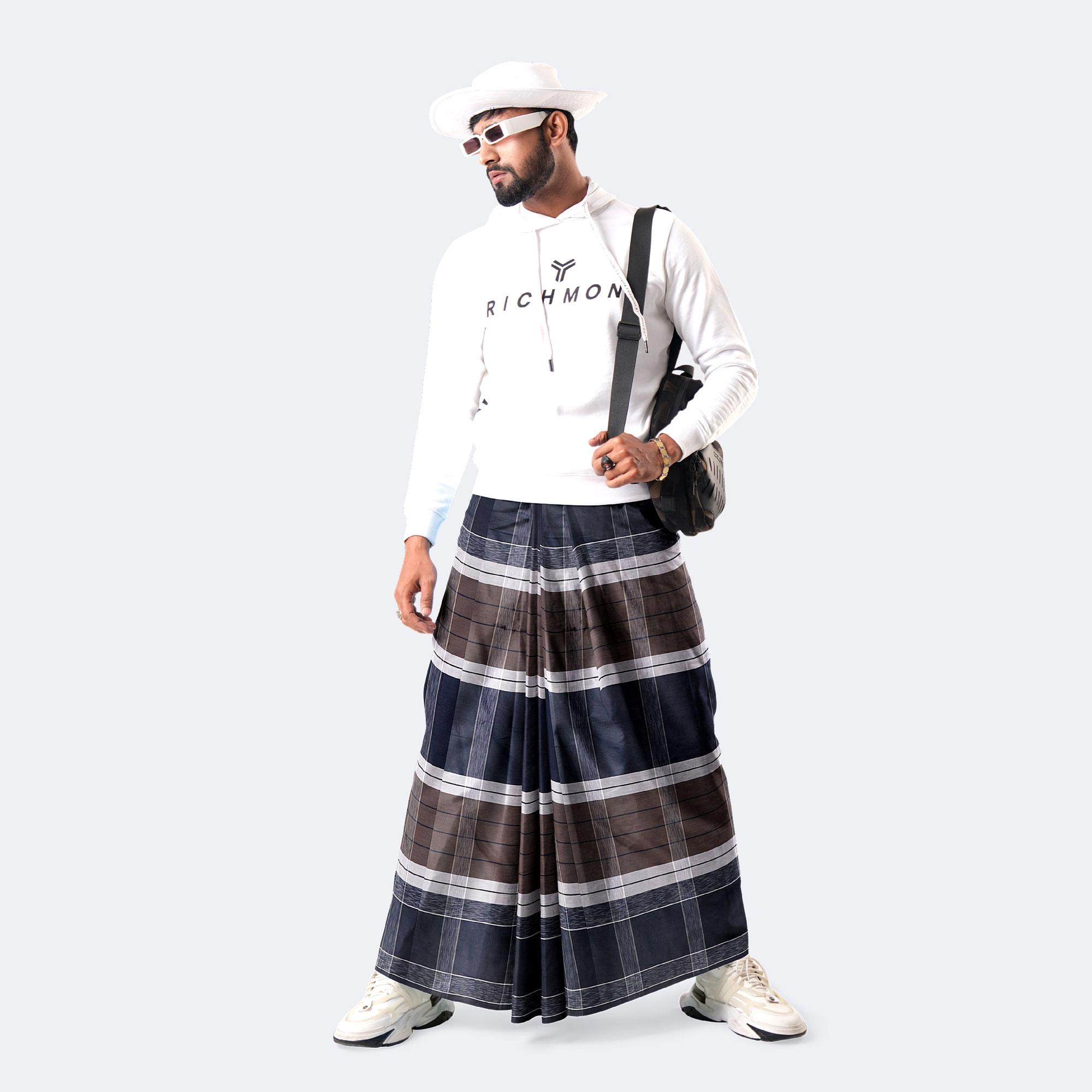 Amanat-Shah-Lungi-Crown-1162-1-1756021467.jpg