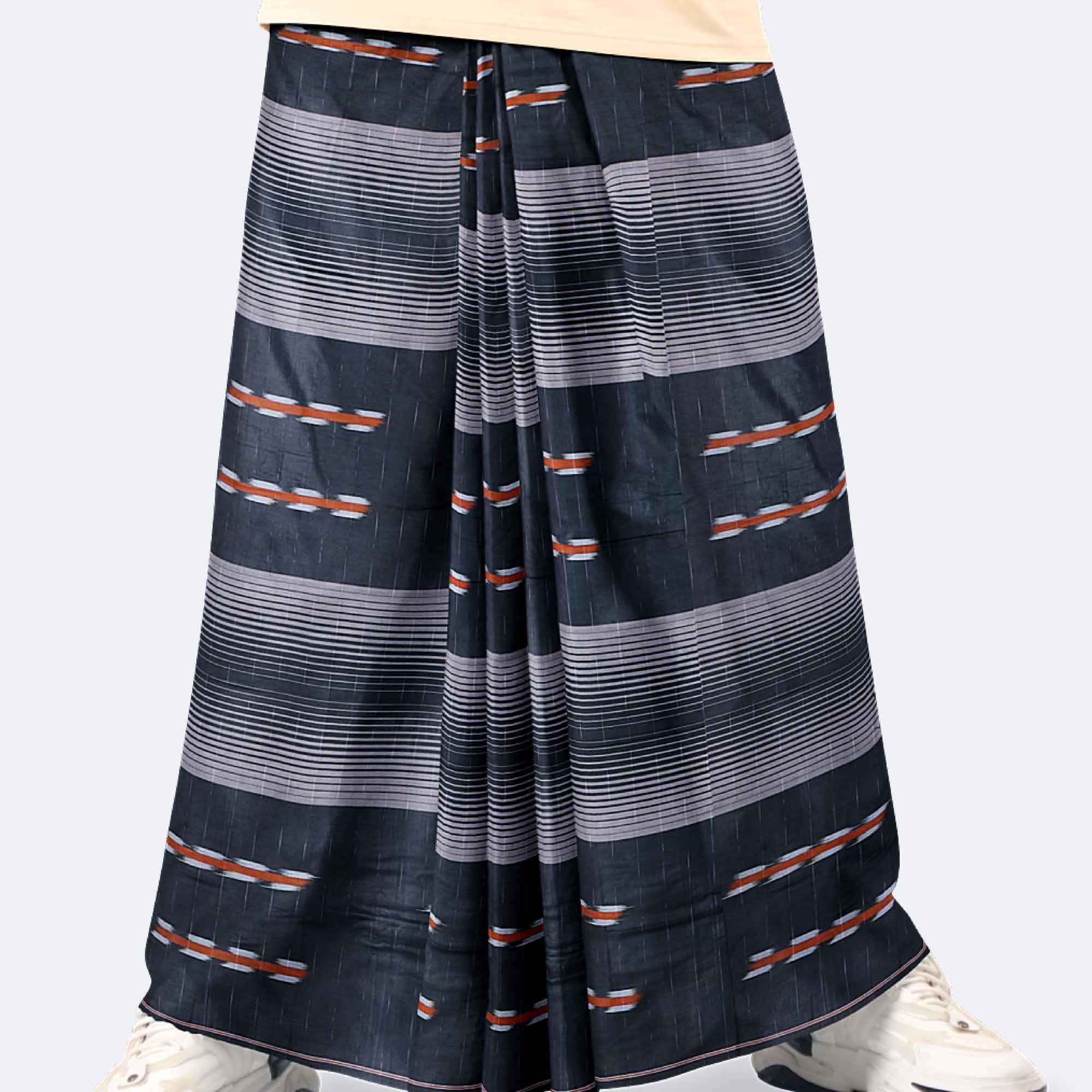 Amanat-Shah-Lungi-Crown-1165-4-1756031830.jpg