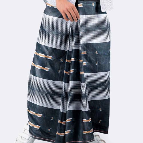 Amanat-Shah-Lungi-Crown-1166-4-1756032280.jpg