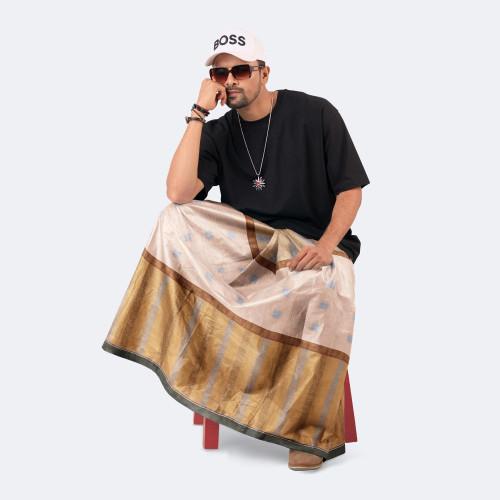 Amanat_Shah_Lungi_Good Luck_1016_8579_3.jpg