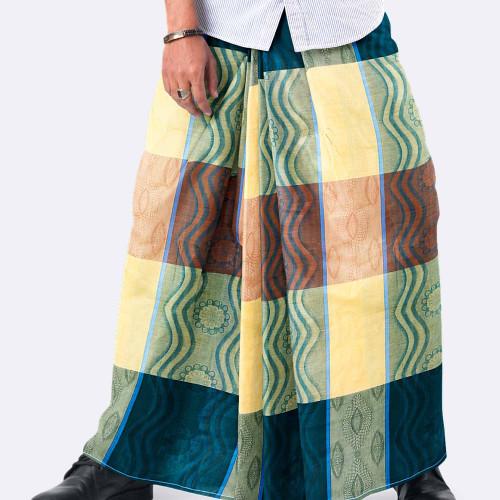 Amanat_Shah_Lungi_Pradhanno_1092_0836_4.jpg